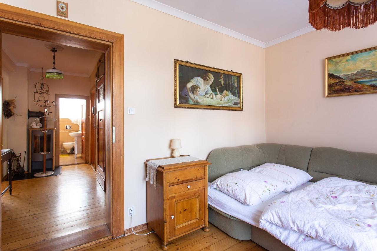 Appartamento Dom Pod Rybia Skala Jelenia Góra Esterno foto