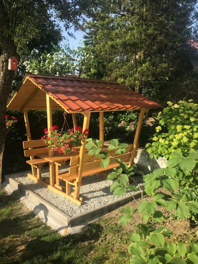 Appartamento Dom Pod Rybia Skala Jelenia Góra Esterno foto